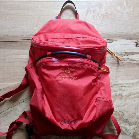Arc'teryx Handbags - Arc'teryx Cierzo 18 Backpack